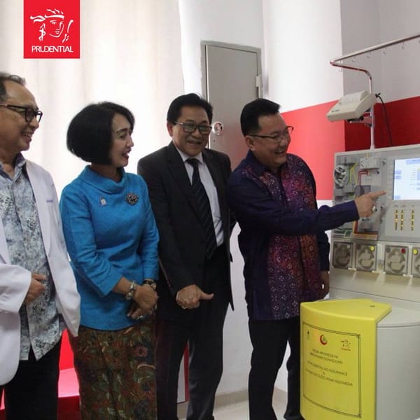 Prudential Indonesia Beri Mesin Apheresis pada Penderita Kanker di Makassar