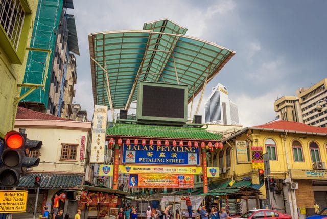 Petaling Street tempat belanja murah di Kuala Lumpur