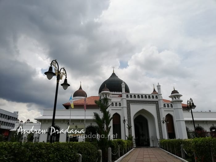 masjid kapitan keling saat liburan ke penang